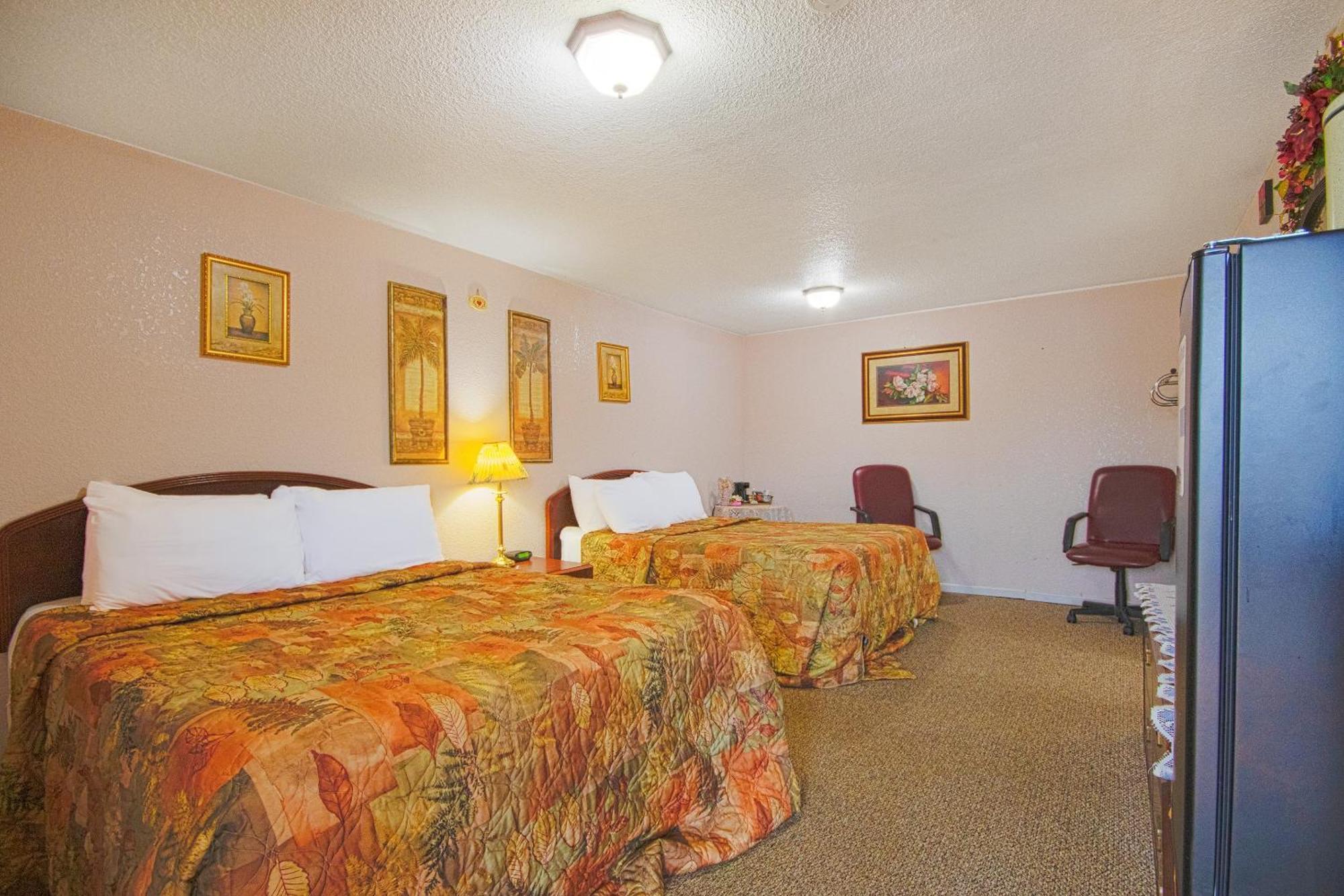 Sunflower Motel Hiawatha By Oyo Экстерьер фото