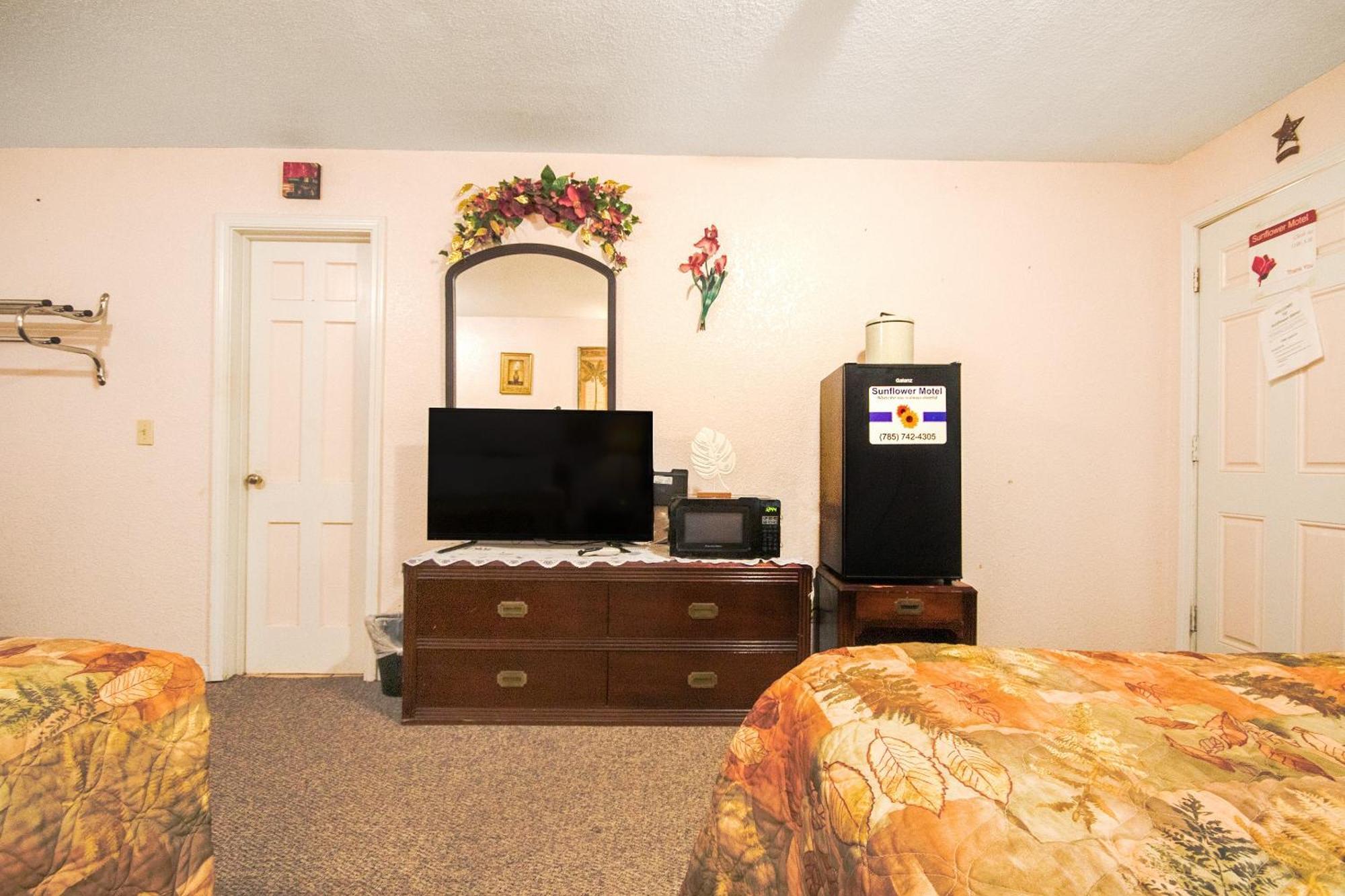 Sunflower Motel Hiawatha By Oyo Экстерьер фото